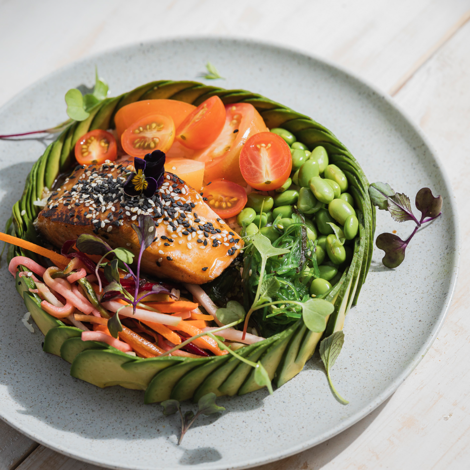 Avogarden Escazú: Donde Comer Bien y Pasarla Genial es la Receta Perfecta