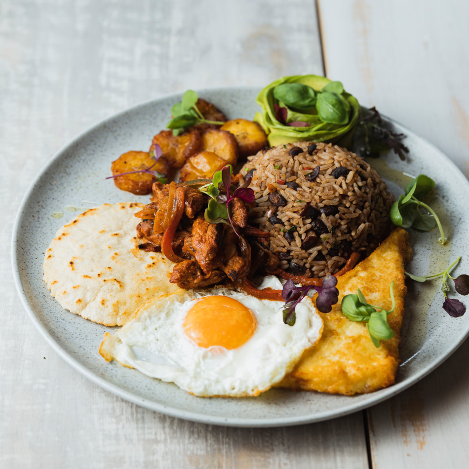 ¿Qué pedir en un restaurante si querés cuidar tu alimentación? Guía para comer saludable sin dramas